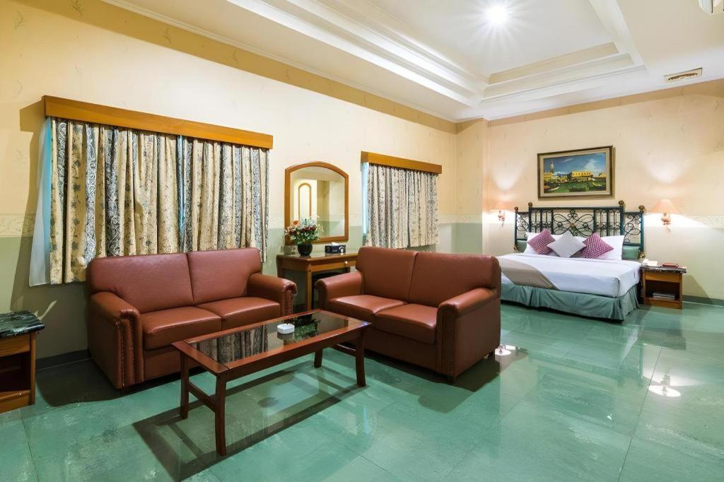 Classic Hotel 4*